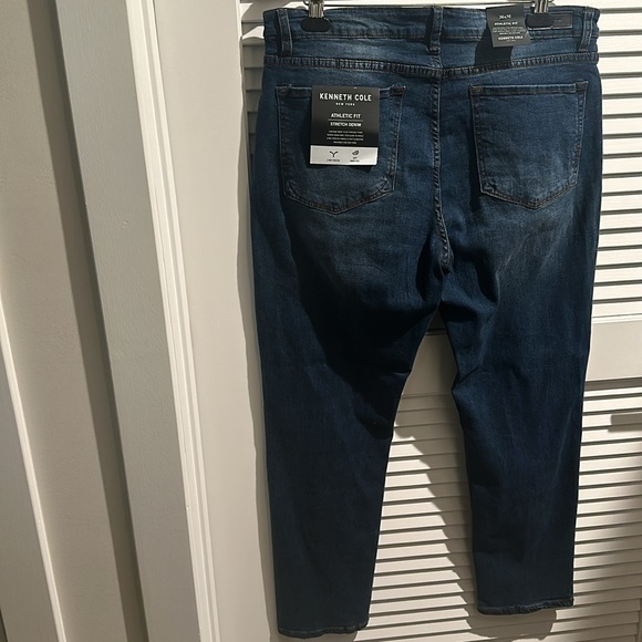 NWT Kenneth Cole Jeans Athletic Fit Low Rise Slim thru Thigh tapers from knee - Picture 8 of 11
